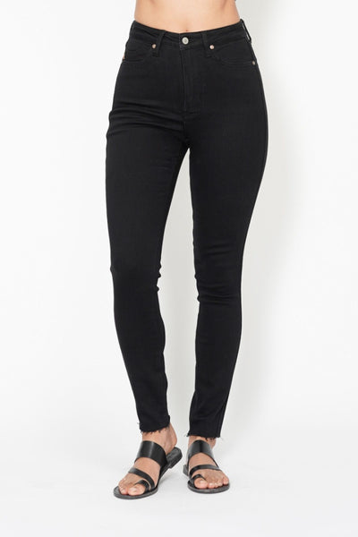 Judy Blue || Lilly High Waisted Tummy Control Shield Pockets Skinny Jean in Black