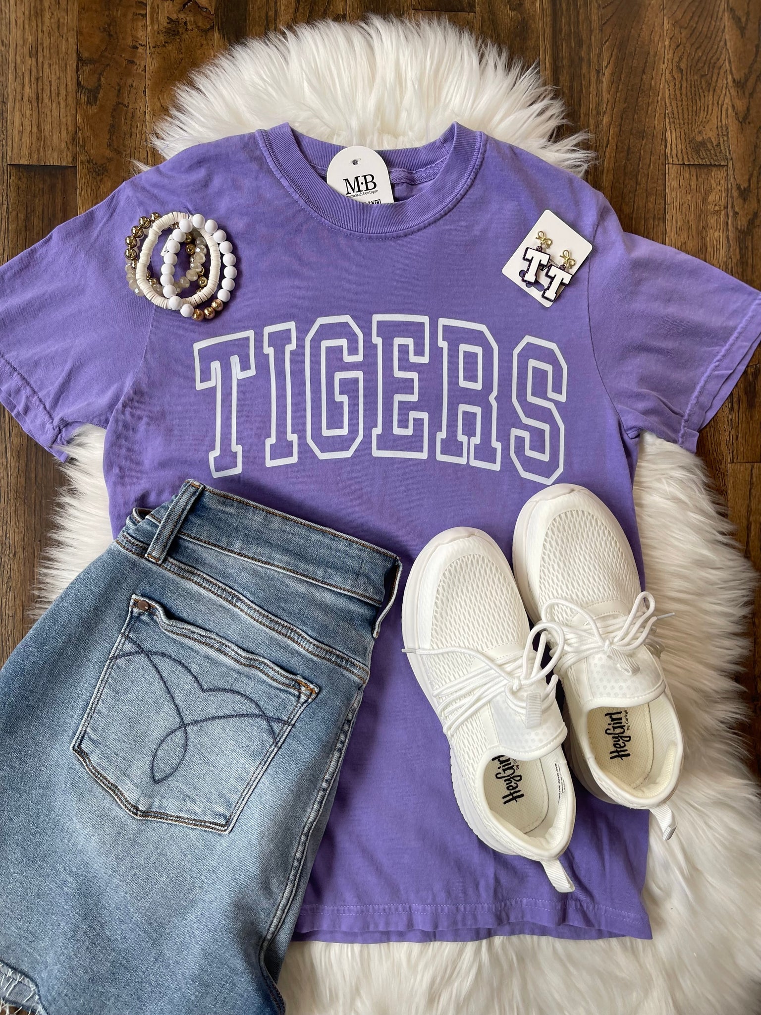 School Spirit Outline Tee || Purple LIONS