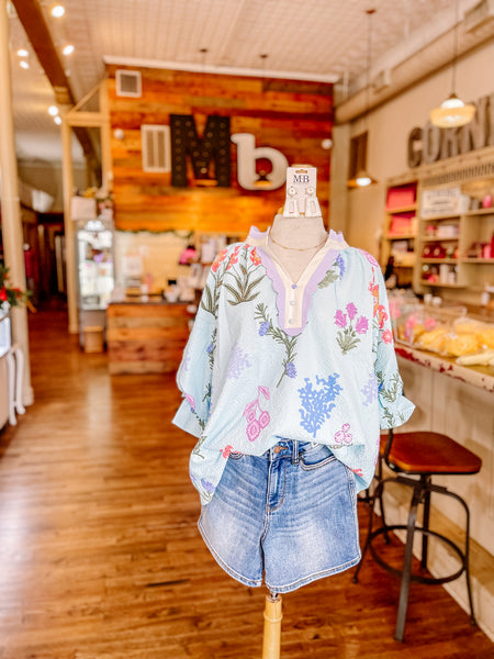 Livi Floral Blouse with Scallop Trim Collar in Seafoam