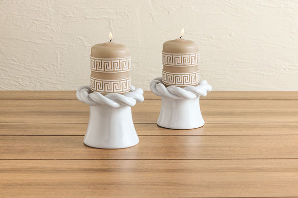 Twisted Pillar Holder
