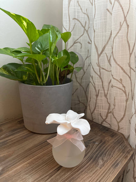 Lily Ceramic Flower Diffuser Gift Set || Lily of the Valley