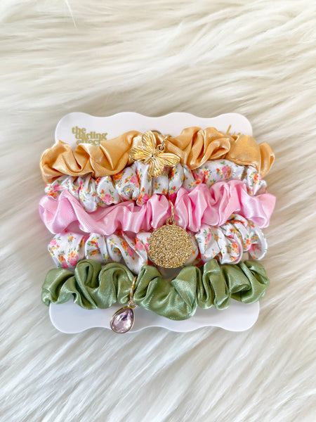 Scrunchie Charm Set || Endless Daydream Cream