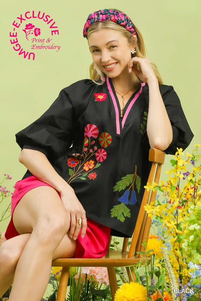 Eloise Embroidered V-Neck Blouse || Black