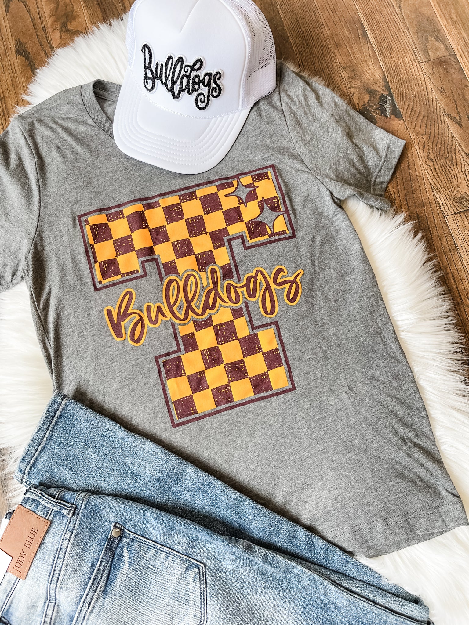 Spirit Checkered Mascot Tee || Thorndale Bulldogs