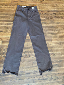 Judy Blue || Zoe High Waist Garment Dyed Frayed Hem 90's Straight Jean in Brown