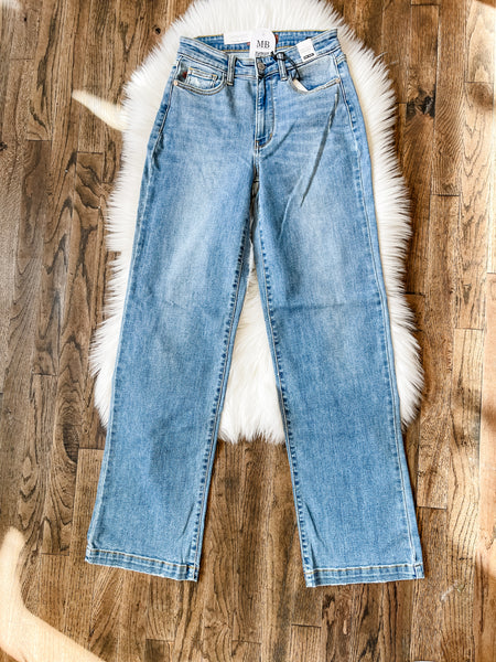 Judy Blue || Shelia High Waist Straight Fit Jeans