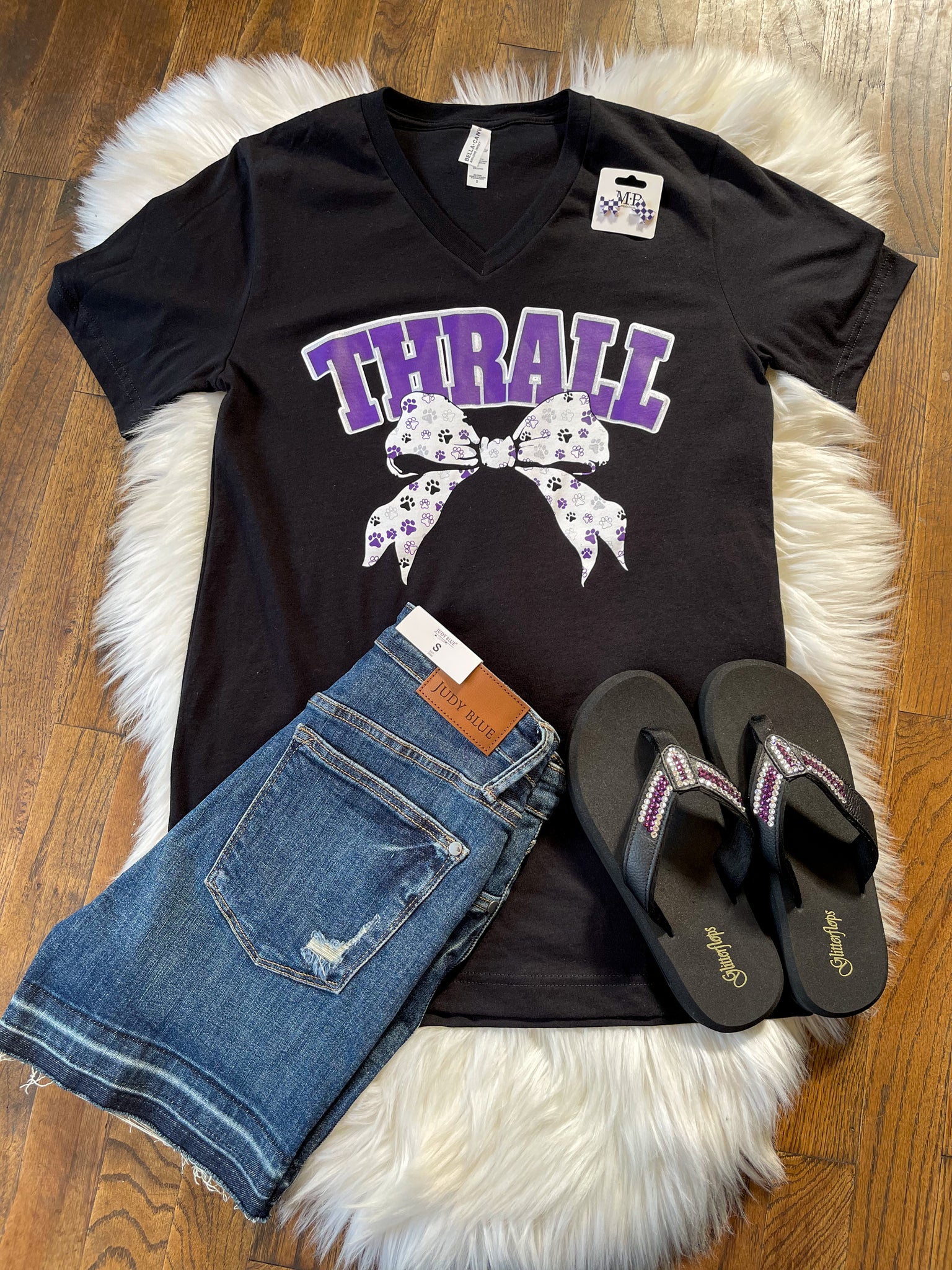 Bow Town Spirit Vneck Tee || Thrall
