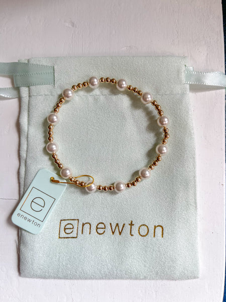 enewton ||  SINCERITY PEARL 6MM BRACELET