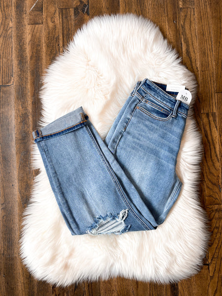 Judy Blue || Scarlett Mid Rise Destroy Boyfriend Jeans
