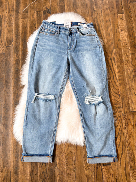 Judy Blue || Scarlett Mid Rise Destroy Boyfriend Jeans