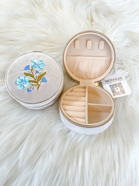 Round Velvet Jewelry Case || Poppin' Petals Aqua