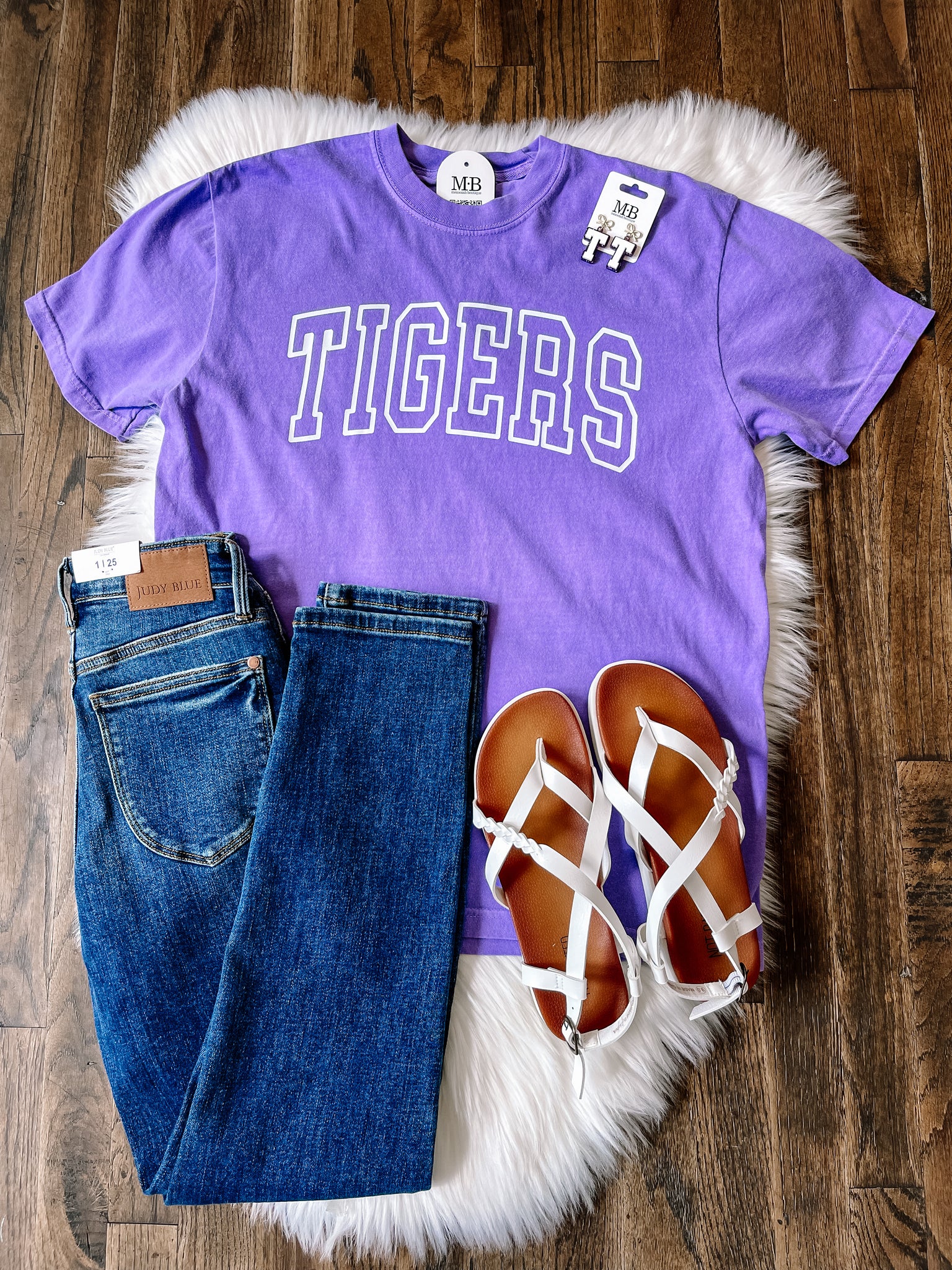 School Spirit Outline Tee || Purple Tigers