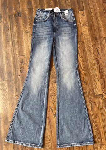 Judy Blue || Shana High Waist Tummy Control Contrast Wash Flare Jean