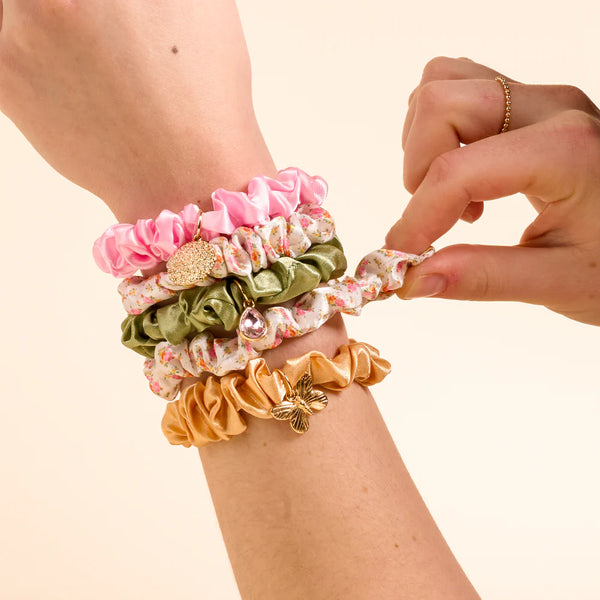 Scrunchie Charm Set || Endless Daydream Cream