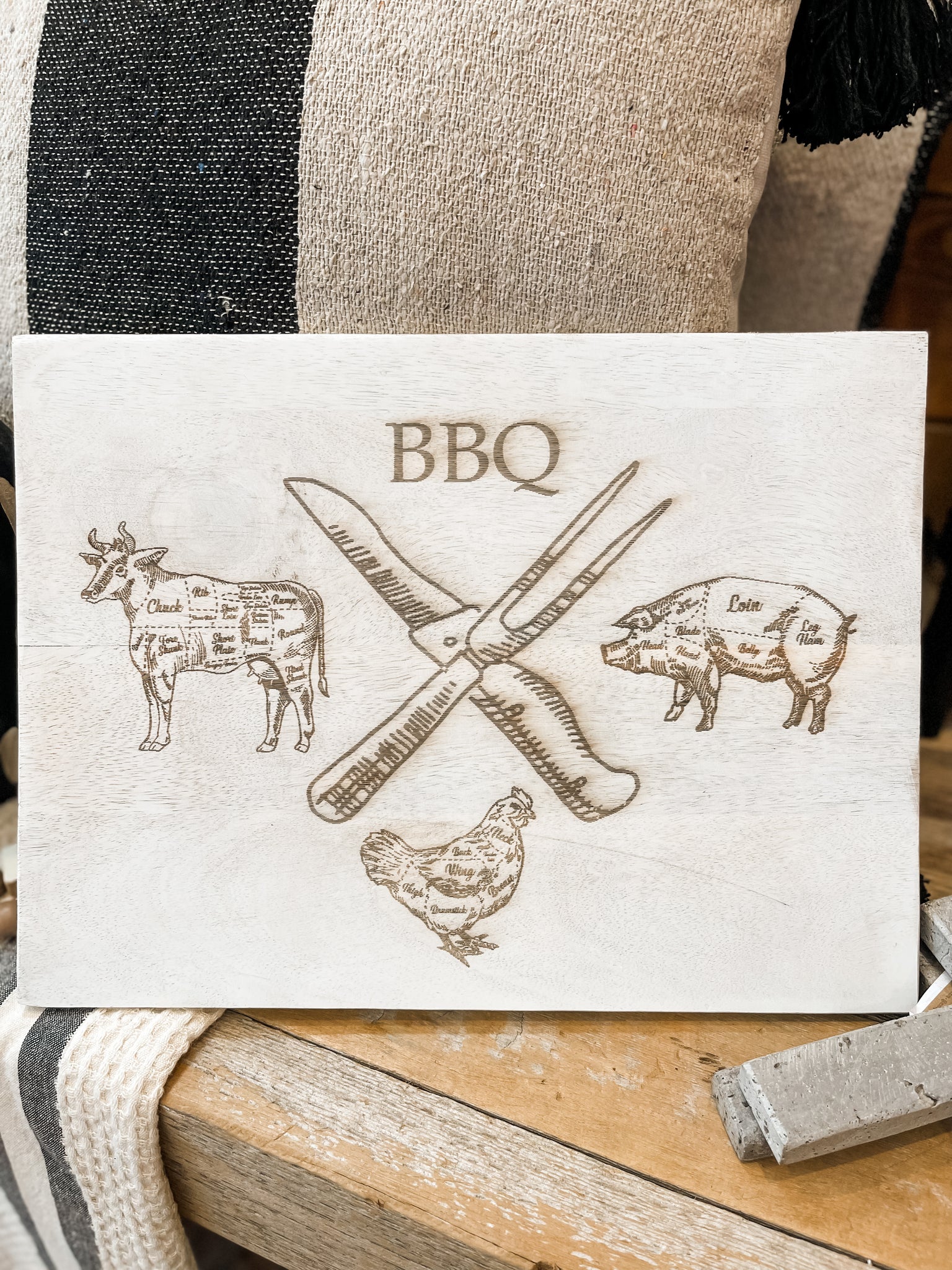 Illustrated Charcuterie Board || BBQ Crest Serving Board