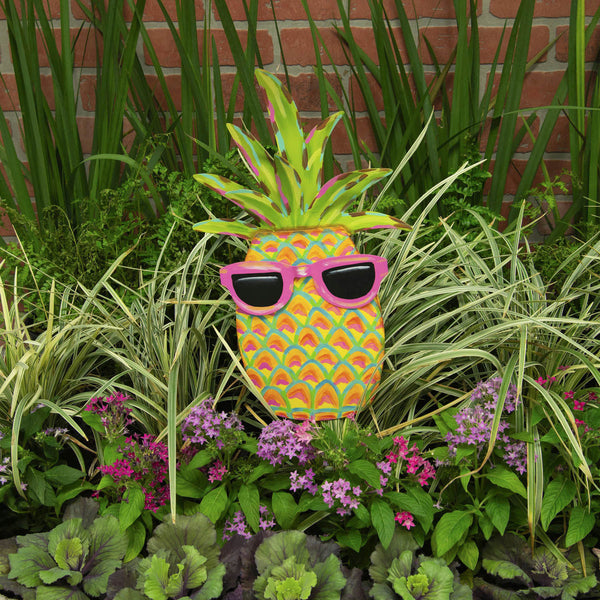 Stay Cool Pineapple Stake