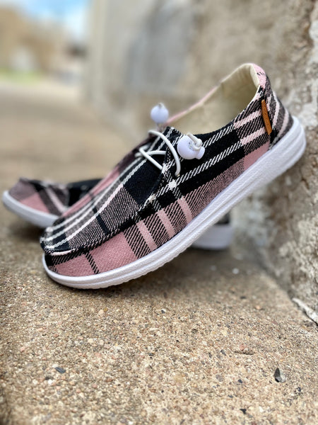 Kayak Shoe || Pink Flannel