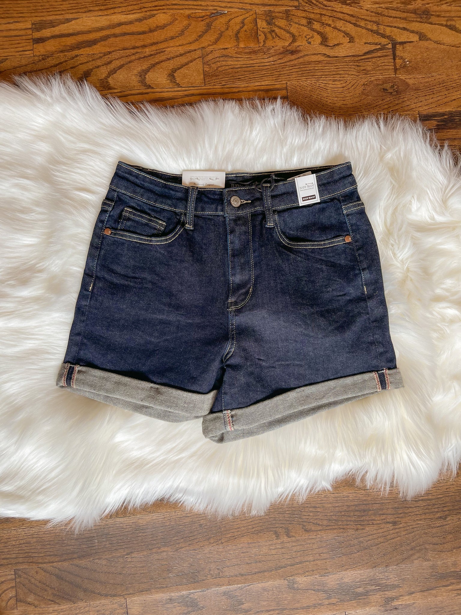 Judy Blue || Quinn Stone Wash Open Seam Cuff Shorts