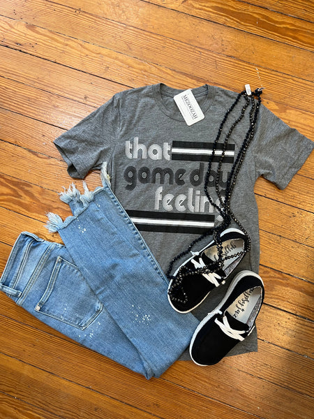 That Game Day Feeling Tee | Gray + Black